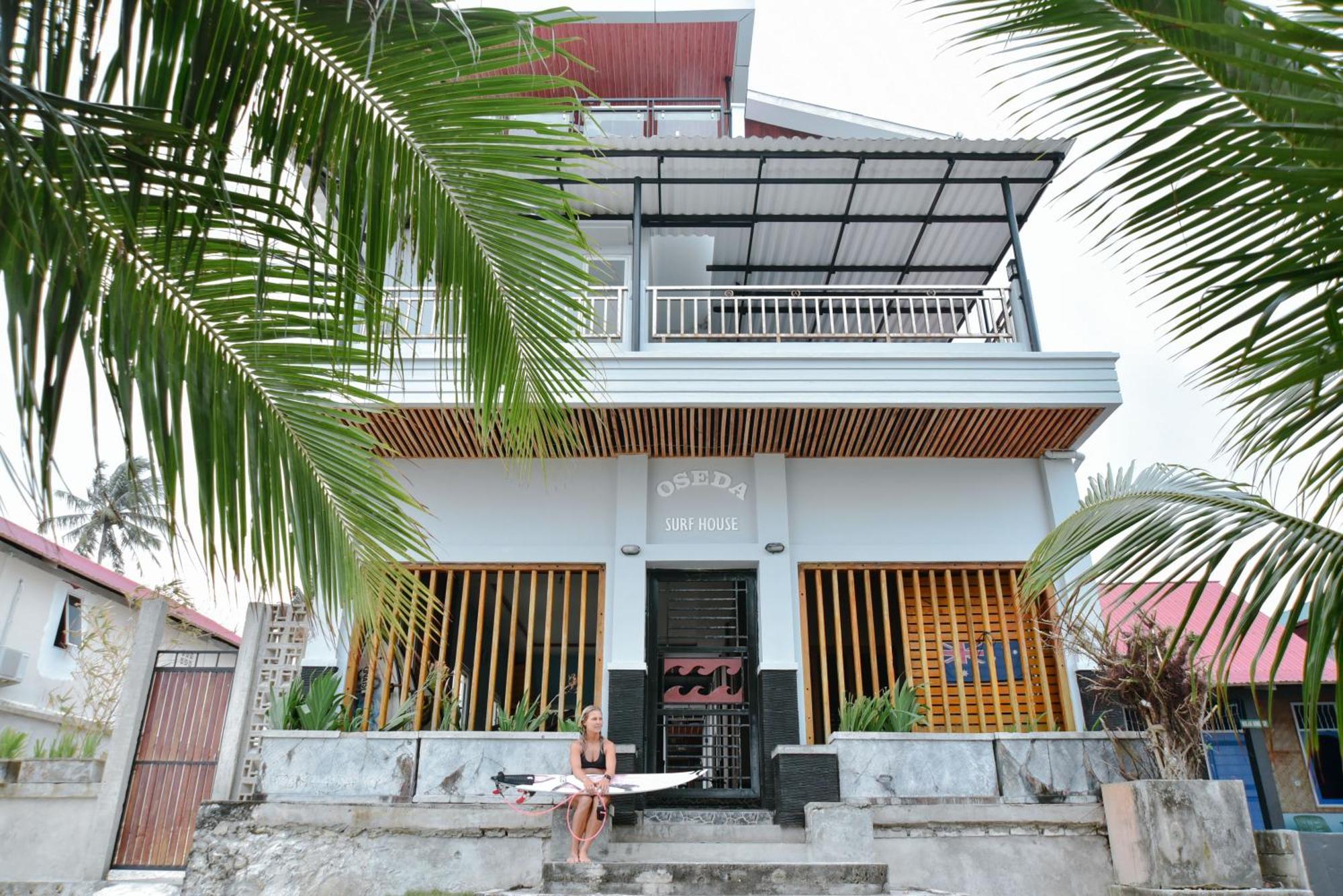 Oseda Nias Surf House Hotel Hilibotodane Exterior photo