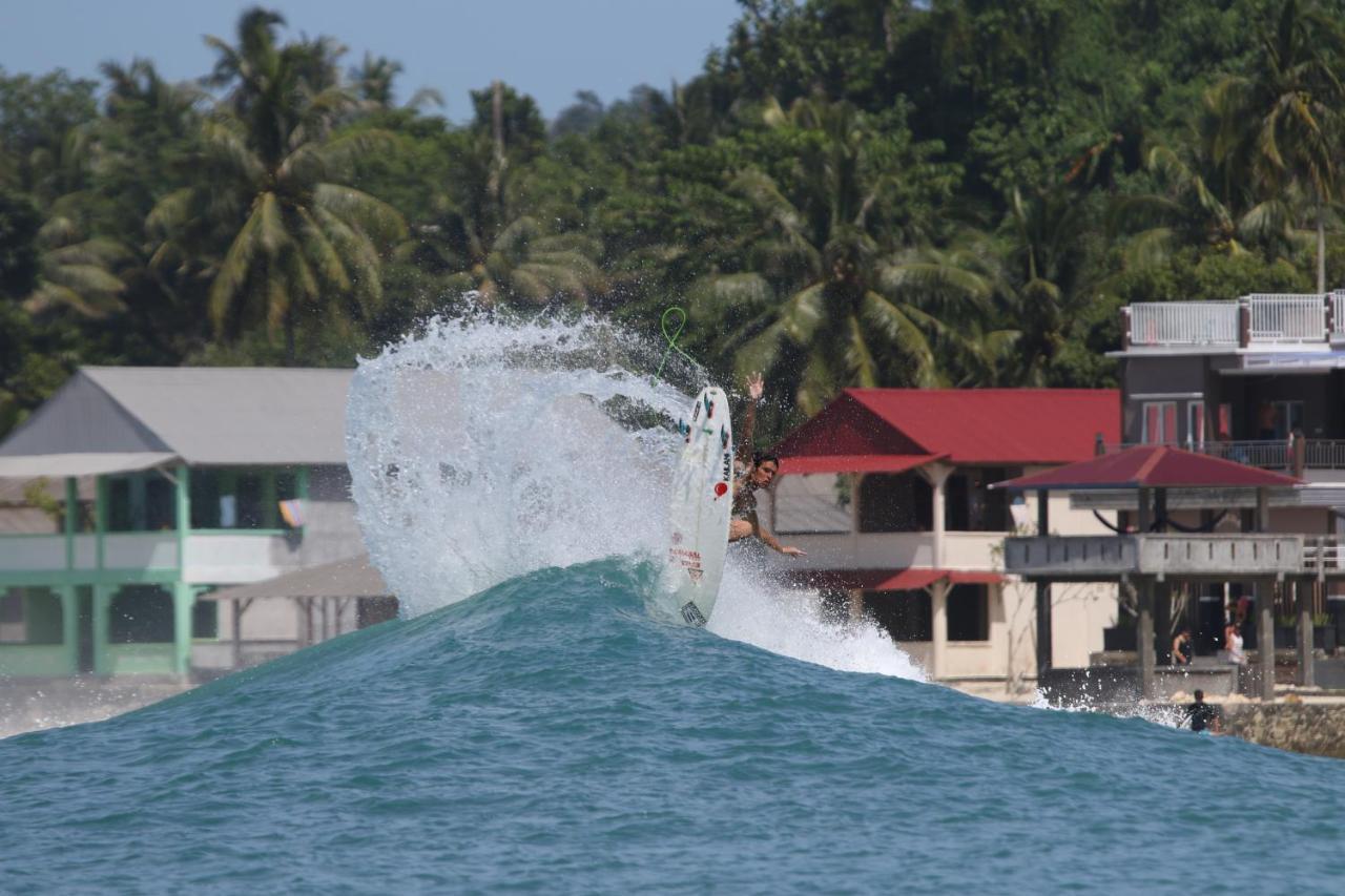 Oseda Nias Surf House Hotel Hilibotodane Exterior photo
